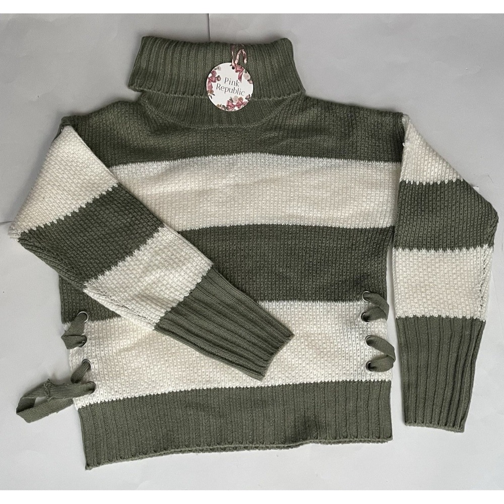 Women's Pink Republic Olive Combo Turtleneck Sweater Size S